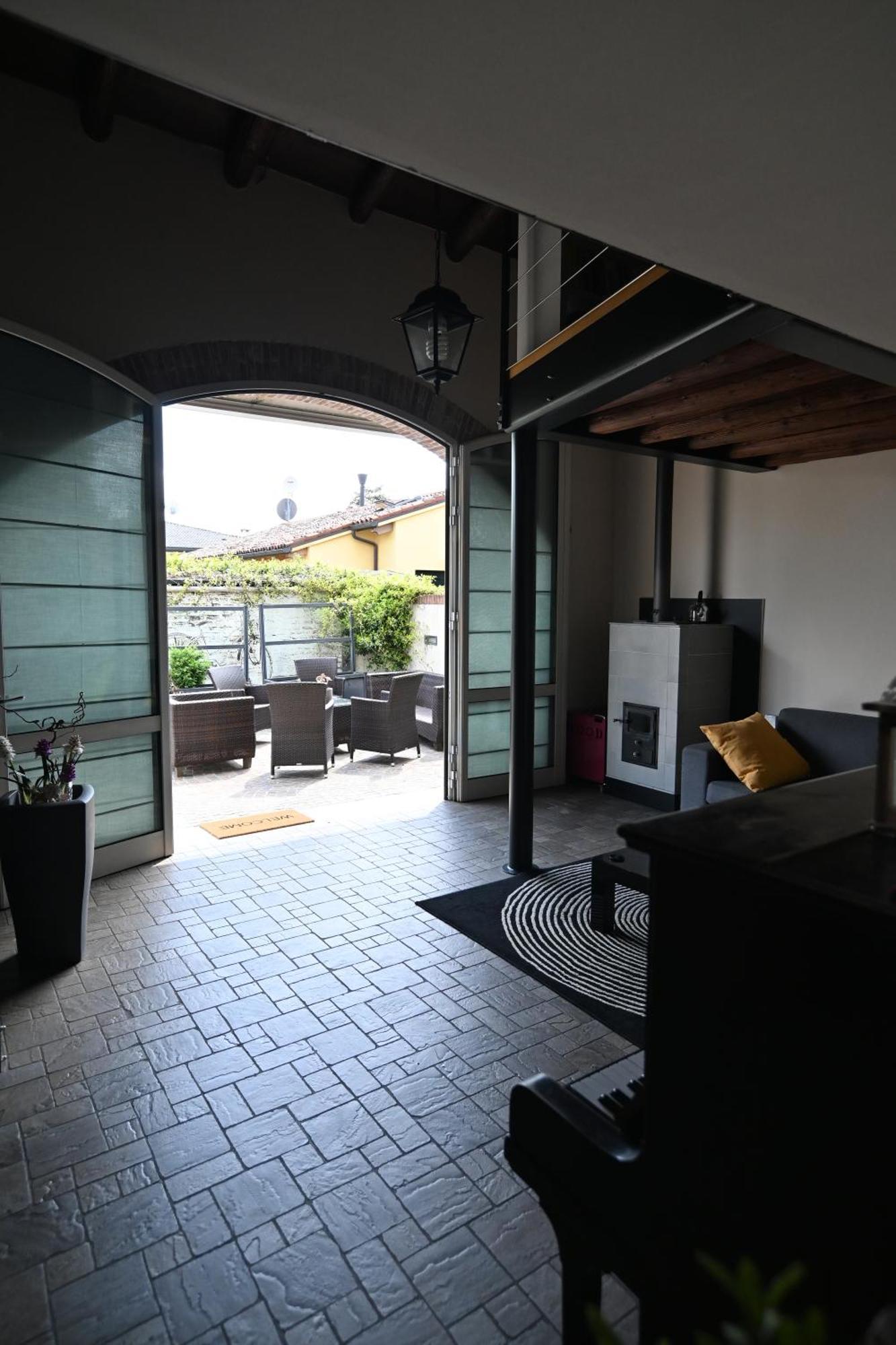 Ca Centosa Artistic House Villa Storica Ristrutturata Con Patio E Giardino Читтаделла Экстерьер фото