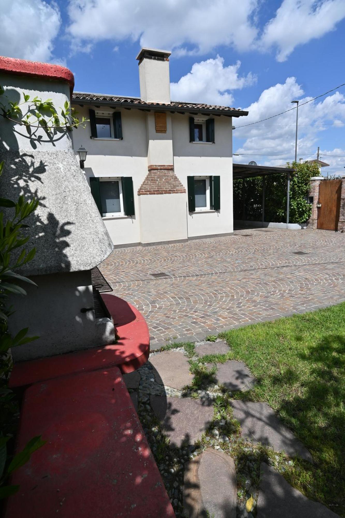 Ca Centosa Artistic House Villa Storica Ristrutturata Con Patio E Giardino Читтаделла Экстерьер фото