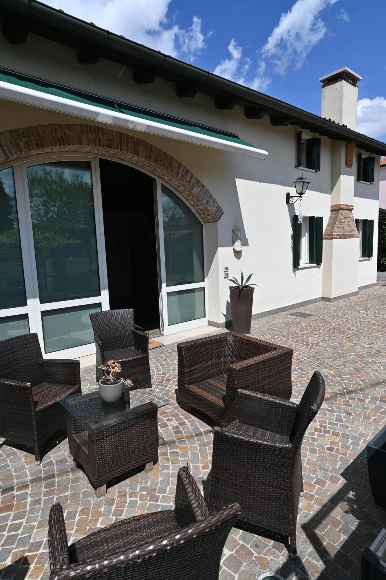 Ca Centosa Artistic House Villa Storica Ristrutturata Con Patio E Giardino Читтаделла Экстерьер фото
